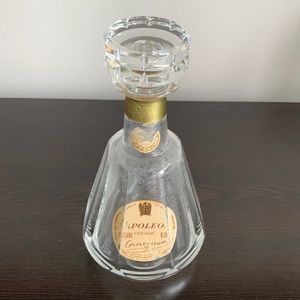 BACCARAT crystal bottle in good condition